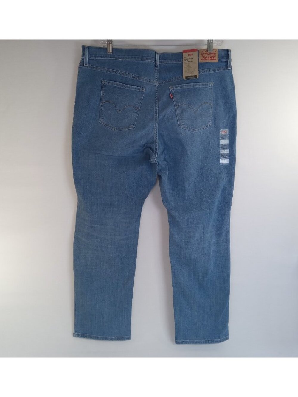 Levi's 724 High-Rise Slim Straight Jeans Women's Plus Size 20W Distressed Medium - Picture 4 of 16
